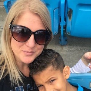 Meet your Posher, Sherry